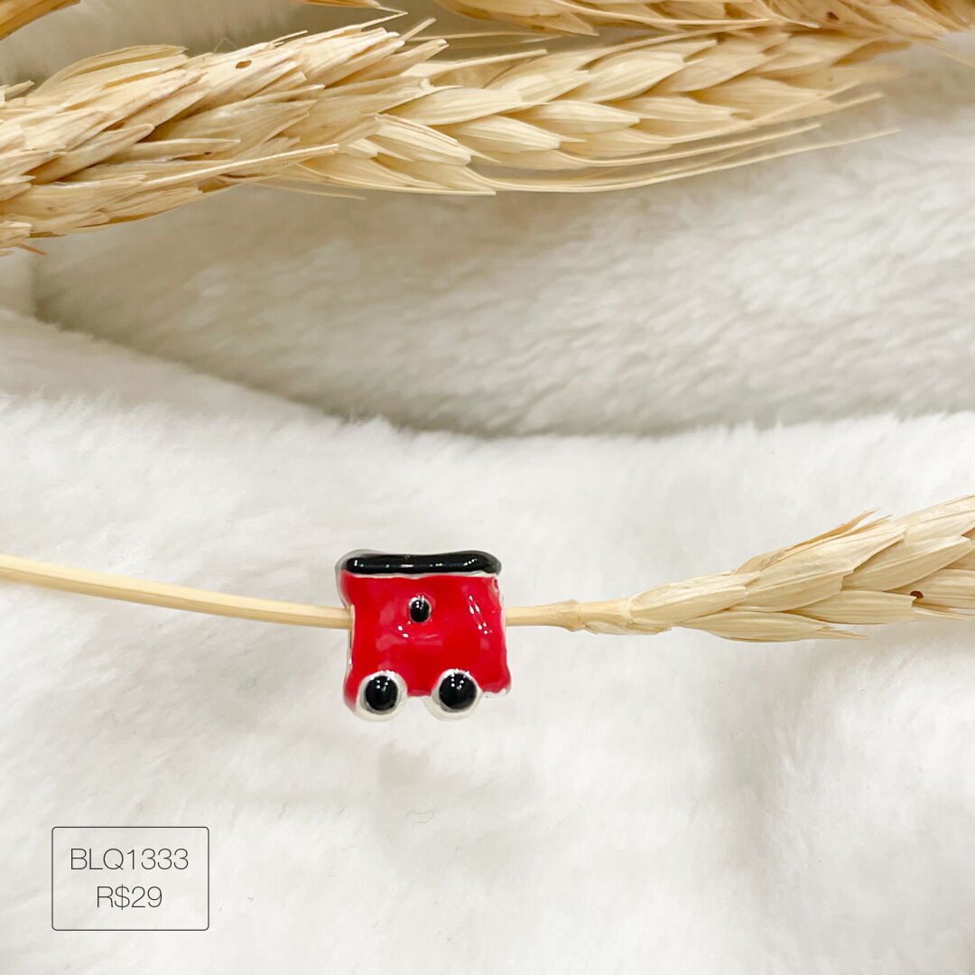 Berloque Trem Vermelho Passador Esmaltado Prateado